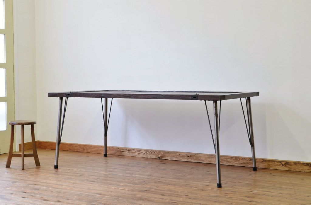 アンティーク家具　古民具・骨董　古いお屋敷の門扉で作ったアンティークダイニングテーブル