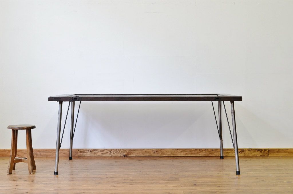 アンティーク家具　古民具・骨董　古いお屋敷の門扉で作ったアンティークダイニングテーブル