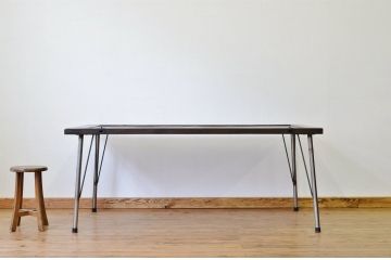 アンティーク家具　古民具・骨董　古いお屋敷の門扉で作ったアンティークダイニングテーブル