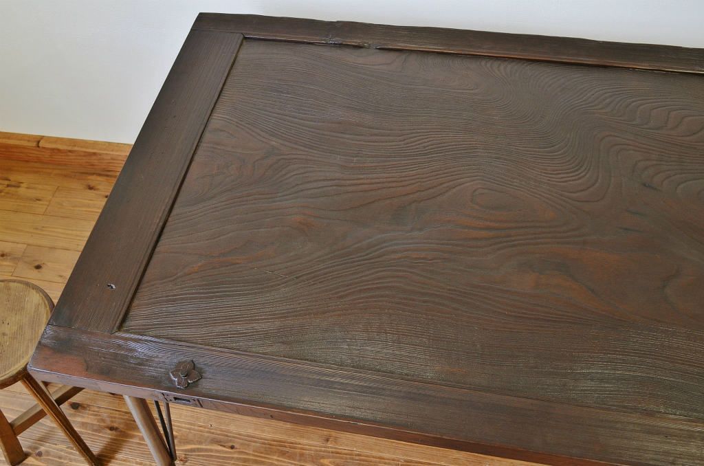 アンティーク家具　古民具・骨董　古いお屋敷の門扉で作ったアンティークダイニングテーブル