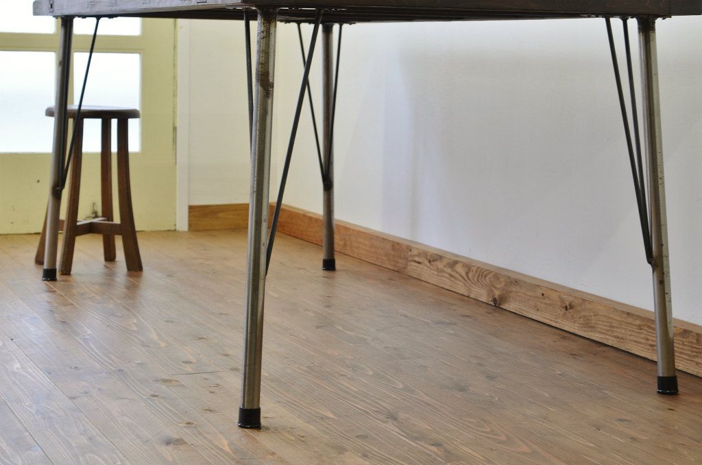 アンティーク家具　古民具・骨董　古いお屋敷の門扉で作ったアンティークダイニングテーブル