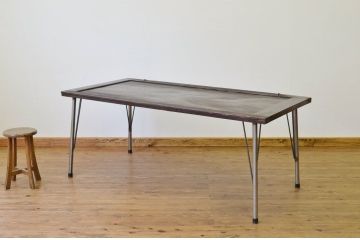 アンティーク家具　古民具・骨董　古いお屋敷の門扉で作ったアンティークダイニングテーブル