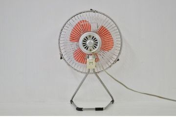 アンティーク雑貨　古いサンヨー・レトロな扇風機