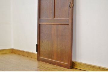 アンティーク　重厚な古い木の自由蝶番付きドア(扉・建具)