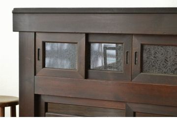 アンティーク家具　古民具・骨董 結霜ガラスの四尺水屋箪笥(サイドボード、食器棚、収納棚)
