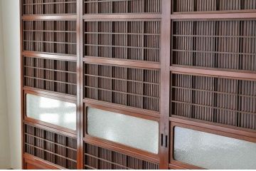 古民具　骨董　古い木のダイヤガラス格子戸4枚セット(裏障子付き)引き戸