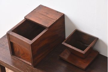 アンティーク雑貨　欅製　古い枡付銭箱