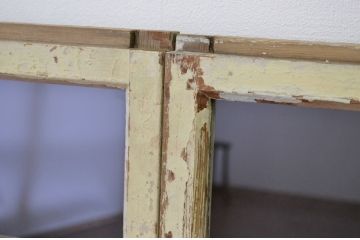 アンティーク　ペンキの剥げたガラス窓2枚セット(引き戸、ガラス戸)