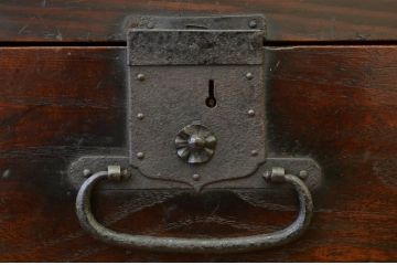 アンティーク家具　古民具・骨董 明治時代/古い木の味わいある大収納棚(時代箪笥)