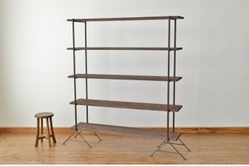 アンティーク家具　☆アイアンの薄型飾り棚(中)(陳列棚)