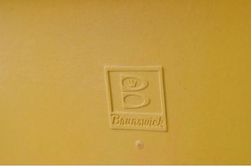 中古 Brunswick(ブランズウィック)モダンなシェルチェア(ボウリング・椅子・いす)イエロー