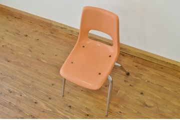 ●中古 Brunswick(ブランズウィック)モダンなシェルチェア(ボウリング・椅子・いす)