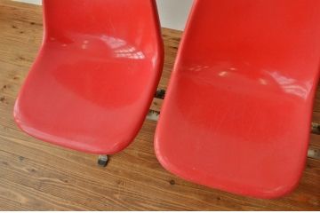 ●中古　イスのコトブキ4人掛スタジアムチェア1(シェルチェア・長イス・ベンチ)