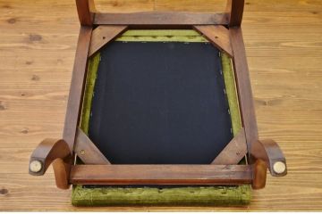 ヴィンテージ家具　イギリスビンテージ(ヴィンテージ)・雰囲気の良いシックなダイニングチェア