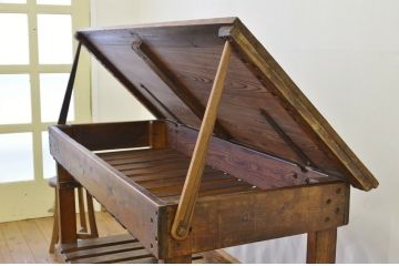 アンティーク家具　極厚無垢材の工場用アンティーク大型作業台(テーブル)