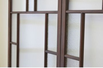 古民具・骨董 重厚なガラス入り無双引き戸4枚
