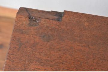 レトロ家具　★昭和レトロ 厚みのある無垢板のがっしりした飾り棚