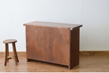 レトロ家具　★昭和レトロ 厚みのある無垢板のがっしりした飾り棚