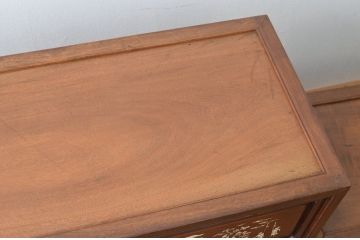 アンティーク家具　古民具・骨董 唐木(無垢)本金張り扉と象嵌の収納棚(茶箪笥)