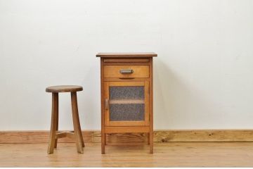 アンティーク家具　ダイヤガラスの引き出し付きサイドデスク(作業台・収納棚)