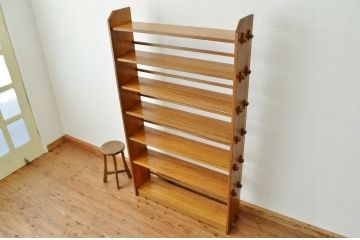 レトロ家具　昭和レトロ　大きな無垢材の本棚