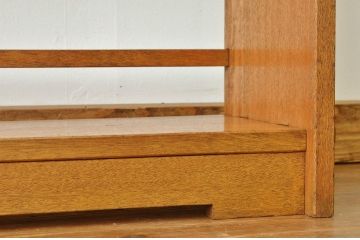 レトロ家具　昭和レトロ　大きな無垢材の本棚