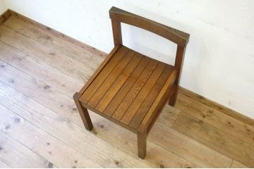 アンティーク家具　古いナラ材の重厚な椅子4