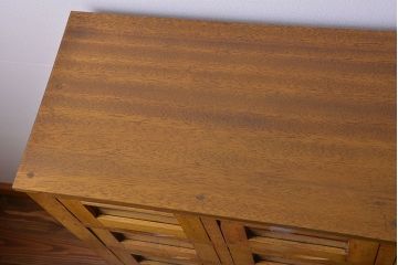 アンティーク家具　アンティーク ガラス入り20杯脚付き引き出し(ドロワー)