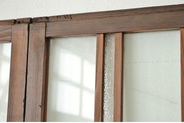 希少な色ガラス入りの素敵なデザインの格子ガラス引き戸3枚セット(裏障子付き)