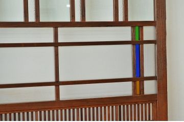 希少な色ガラス入りの素敵なデザインの格子ガラス引き戸3枚セット(裏障子付き)