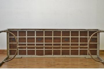 古い病院のストレッチャーをリメイクしたアイアンテーブル?作業台