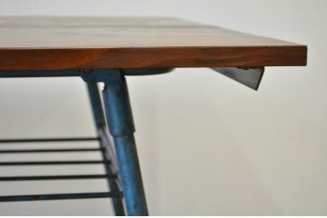 レトロ家具　昭和レトロ　天板無垢材の折り畳み鉄脚テーブル(鉄足、机、在宅ワーク、在宅用テーブル、作業台、デスク)