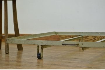 レトロ家具★昭和レトロ　古い病院のアイアンベットフレーム?