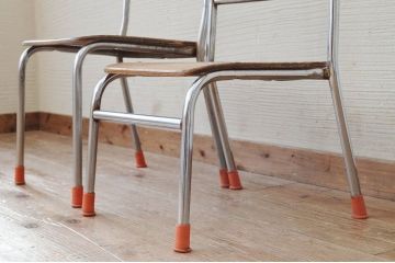 アンティーク家具　古い幼稚園の椅子2脚セット