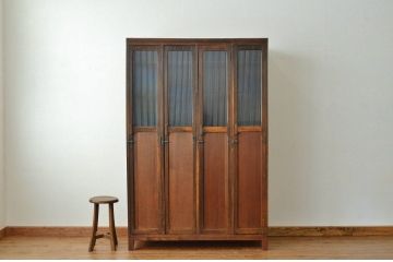レトロ家具　昭和レトロ 希少 古い木のモールガラスアンティークロッカー?4人用