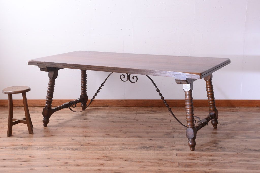 中古　ナラ材!高級ダイニングテーブル(定価約398000円)