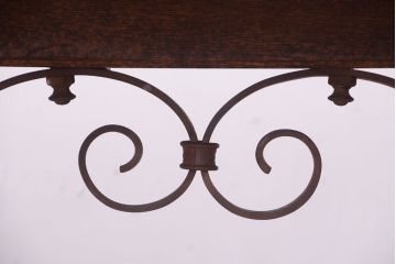 中古　ナラ材!高級ダイニングテーブル(定価約398000円)