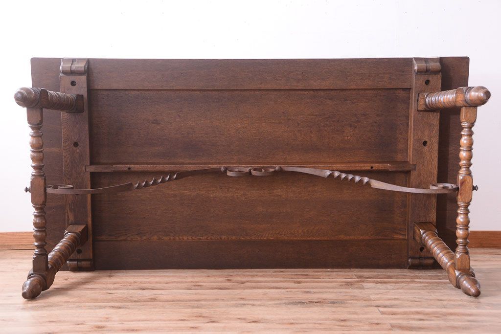 中古　ナラ材!高級ダイニングテーブル(定価約398000円)