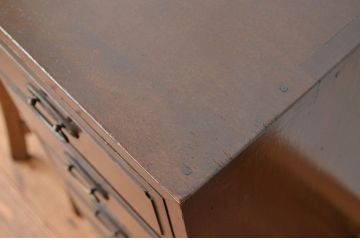 アンティーク家具　アンティーク　重厚で上質なナラ無垢材の縦型6杯引き出し(A4サイズ・ドロワー)