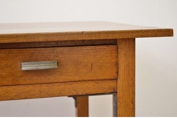 レトロ家具　昭和レトロ 古い栓無垢材のシンプルな平机?(テーブル・作業台)