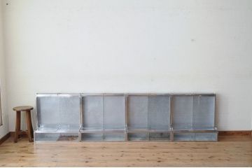 アンティーク家具　珍品!古いブリキのガラスケース2