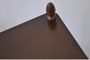 レトロ家具　昭和レトロ シンプルなアンティーク三角コーナー飾り棚