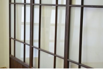 古民具・骨董 昭和レトロ 古い木のガラス戸4枚セット(引き戸・扉)