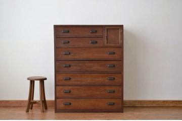 アンティーク家具　アンティーク 前面栗材のシックなチェスト(引き出し・箪笥・ドロワー)