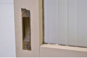 昭和レトロ 大版銀モールガラスのペイント引き戸2枚セット(5)(ガラス戸・建具)