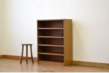 レトロ家具　昭和レトロ　シンプルな飾り棚(下駄箱)