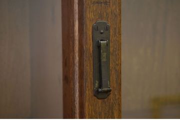 アンティーク家具　アンティーク　古いナラ材の上質な重ね食器棚(カップボード収納棚)