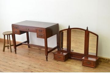 アンティーク家具　大正ロマン　古い洋館の上質なドレッサー(鏡台)
