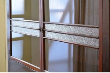 アンティーク家具　古民具・骨董　非常に珍しい　両面開き水屋箪笥(収納棚)