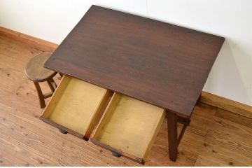 アンティーク家具　古い木のシンプルな平机(テーブル)